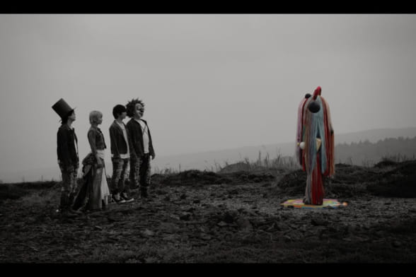 プレゼント / SOS（初回限定盤B） | SEKAI NO OWARI